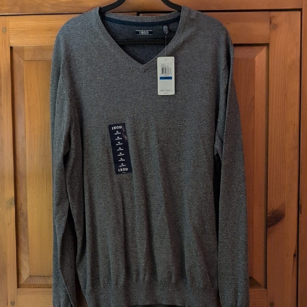 Izod Men's Charcoal V-Neck Sweater